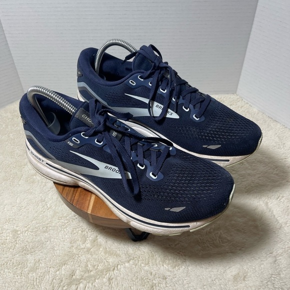 Brooks Dark Blue Athletic Sneakers - Picture 4 of 9